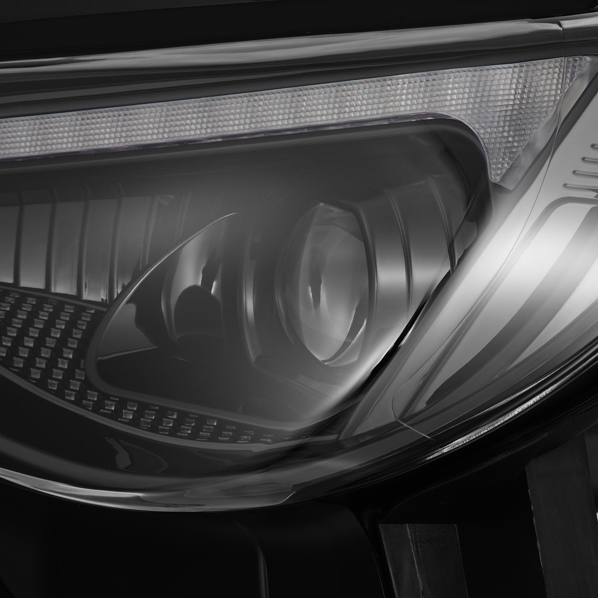 【予約注文】AlphaRex LUXX LEDプロジェクターヘッドライト Toyota 86 / Subaru BRZ