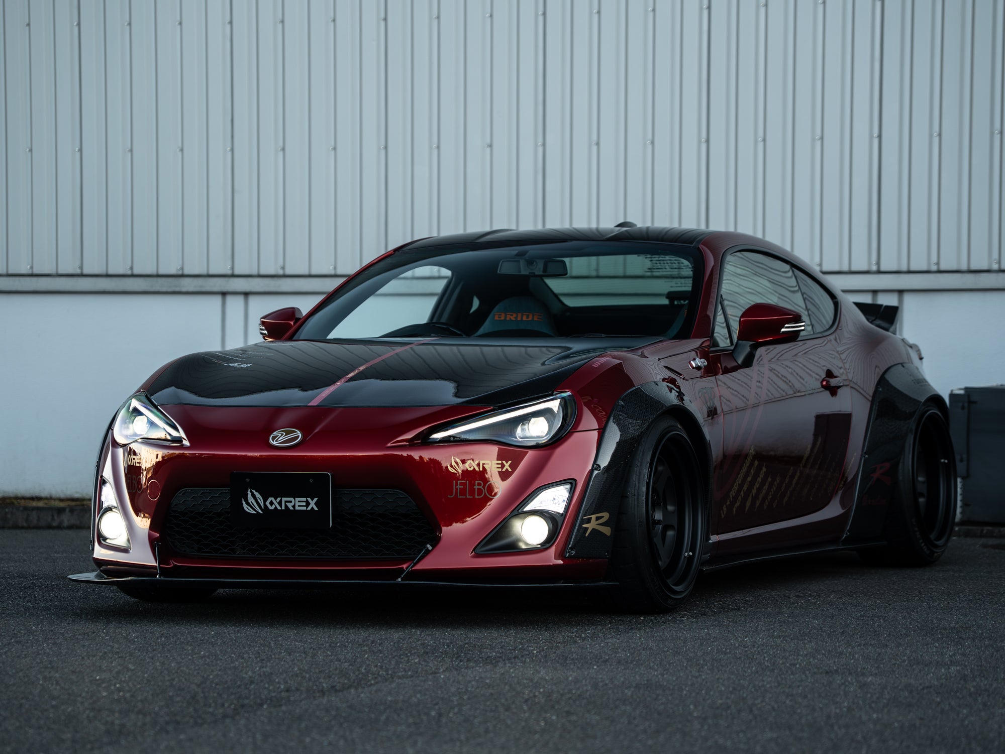 AlphaRex LUXX LEDプロジェクターヘッドライト Toyota 86(ZN6